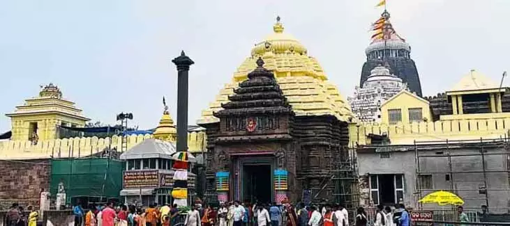 खून के धब्बे के कारण Puri जगन्नाथ मंदिर में बड़ा महास्नान अनुष्ठान के लिए दर्शन रोक दिए गए खून के धब्बे के कारण Puri जगन्नाथ मंदिर में बड़ा महास्नान अनुष्ठान के लिए दर्शन रोक दिए गए