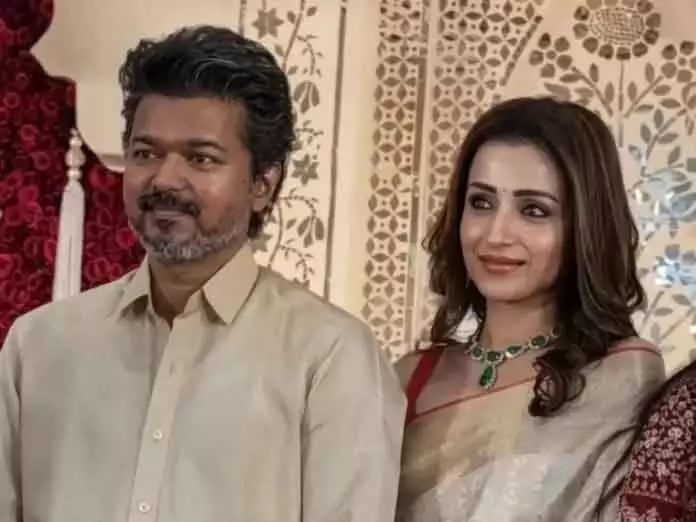 त्रिशा कृष्णन ने Vijay से जुड़े सवालों पर साधी चुप्पी त्रिशा कृष्णन ने Vijay से जुड़े सवालों पर साधी चुप्पी