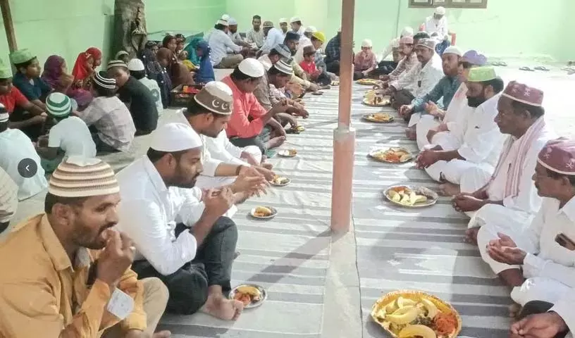 Iftar dinner धार्मिक सद्भाव का प्रतीक है: तडिकोंडा सीथैया Iftar dinner धार्मिक सद्भाव का प्रतीक है: तडिकोंडा सीथैया