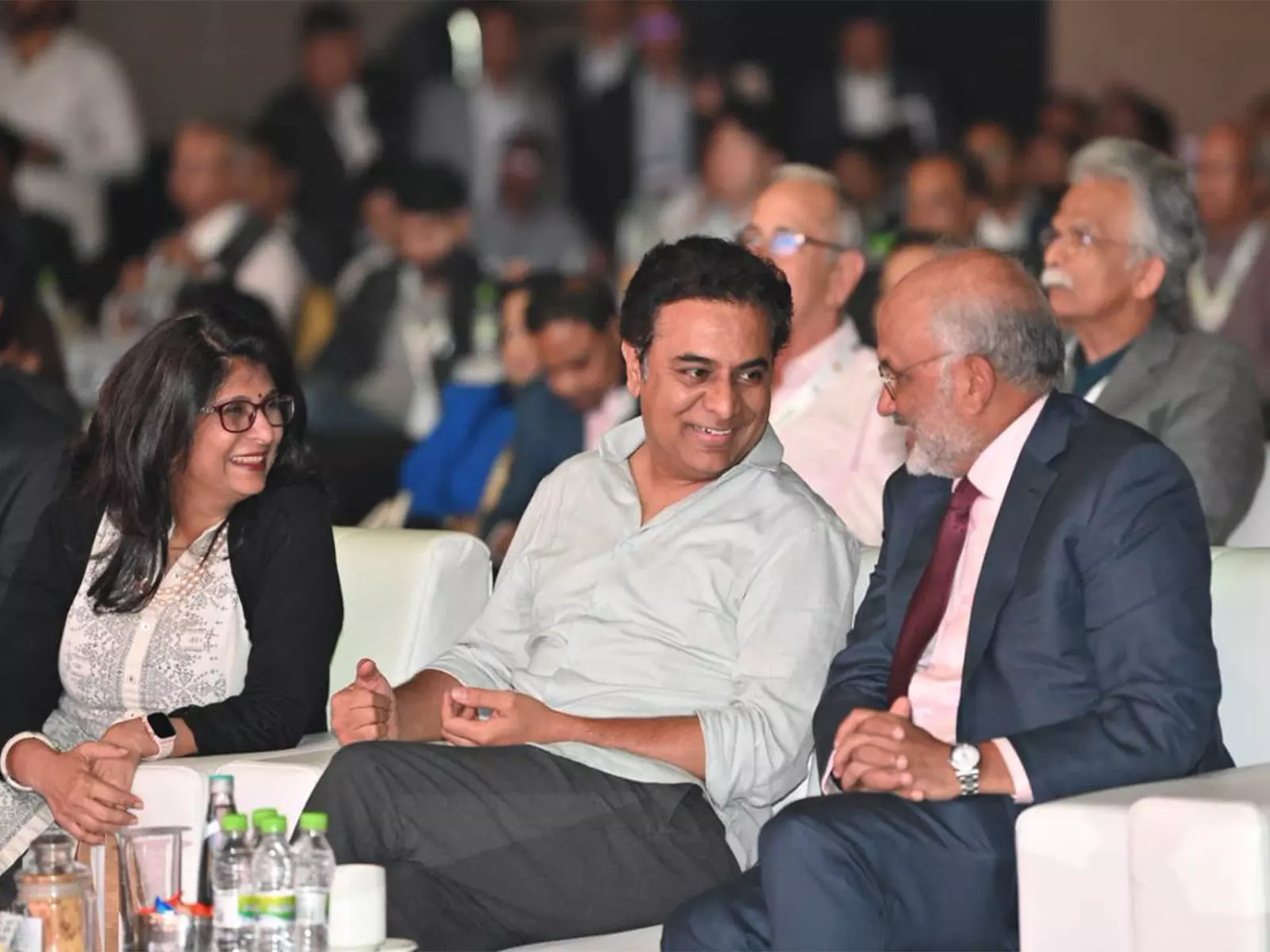 KTR ने Adobe के निवर्तमान CEO शांतनु नारायण की सराहना की KTR ने Adobe के निवर्तमान CEO शांतनु नारायण की सराहना की