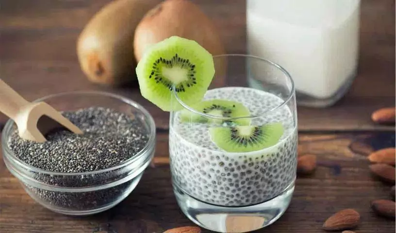 जिन लोगों को ये हेल्थ प्रॉब्लम हैं, उन्हें Chia Seeds नहीं खाने चाहिए, जानें इनके बारे में जिन लोगों को ये हेल्थ प्रॉब्लम हैं, उन्हें Chia Seeds नहीं खाने चाहिए, जानें इनके बारे में