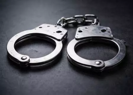 अवैध अल्प्राजोलम फैक्ट्री का भंडाफोड़, केमिकल के साथ दो गिरफ्तार अवैध अल्प्राजोलम फैक्ट्री का भंडाफोड़, केमिकल के साथ दो गिरफ्तार