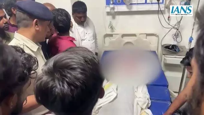 हुसैनगंज थाना क्षेत्र में गोलियों से हत्या, अपराधी फरार हुसैनगंज थाना क्षेत्र में गोलियों से हत्या, अपराधी फरार