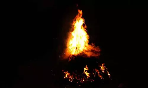 Delhi LPG और CNG की कमी आशंका के बावजूद अंतिम संस्कार सेवाएं प्रभावित नहीं
