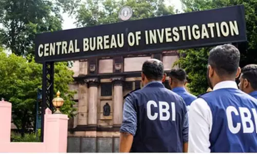 CBI ने बुजुर्ग दंपति को निशाना बनाने वाले ₹11 करोड़ के डिजिटल अरेस्ट धोखाधड़ी मामले की जांच अपने हाथ में ली CBI ने बुजुर्ग दंपति को निशाना बनाने वाले ₹11 करोड़ के डिजिटल अरेस्ट धोखाधड़ी मामले की जांच अपने हाथ में ली