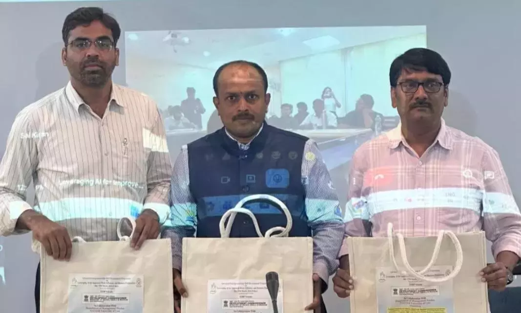 बेहतर कार्य उत्पादकता और व्यावसायिक दक्षता के लिए AI का उपयोग एक पाँच-दिवसीय कार्यक्रम बेहतर कार्य उत्पादकता और व्यावसायिक दक्षता के लिए AI का उपयोग एक पाँच-दिवसीय कार्यक्रम