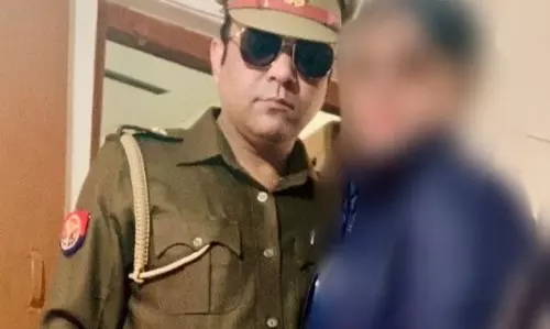 Lakhimpur Kheri: सीओ स्टेनो पर शादी को लेकर आरोप, लखीमपुर में जांच Lakhimpur Kheri: सीओ स्टेनो पर शादी को लेकर आरोप, लखीमपुर में जांच
