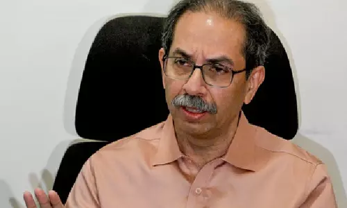 LPG की कमी पर शिवसेना (UBT) की केंद्र सरकार पर आलोचना LPG की कमी पर शिवसेना (UBT) की केंद्र सरकार पर आलोचना
