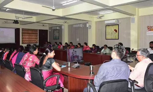 MP : सीएम ने मंदसौर में लाडली बहना को ₹39.05 करोड़ हस्तांतरित किए MP : सीएम ने मंदसौर में लाडली बहना को ₹39.05 करोड़ हस्तांतरित किए