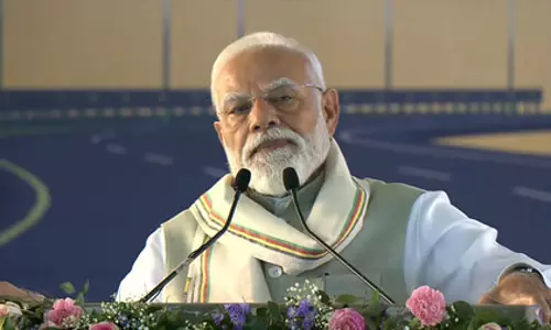 PM मोदी ने असम के सिलचर में 24 हजार करोड़ के प्रोजेक्ट्स का किया शिलान्यास PM मोदी ने असम के सिलचर में 24 हजार करोड़ के प्रोजेक्ट्स का किया शिलान्यास