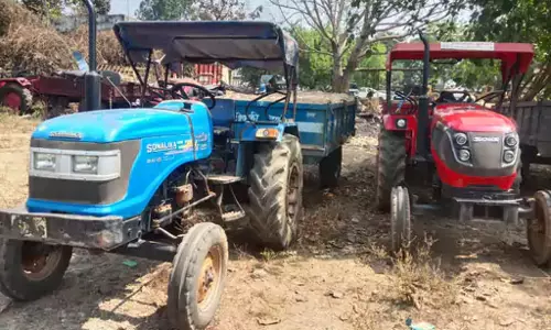 5 हाईवा और 6 ट्रैक्टर जब्त, रेत चोरी पर कार्रवाई