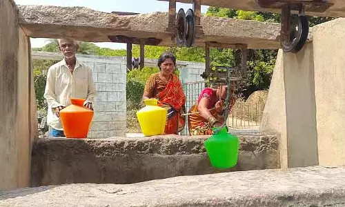 धूप की बढ़ती माँग: Ekashila पहाड़ी की तलहटी में एक मीठे पानी का कुआँ धूप की बढ़ती माँग: Ekashila पहाड़ी की तलहटी में एक मीठे पानी का कुआँ