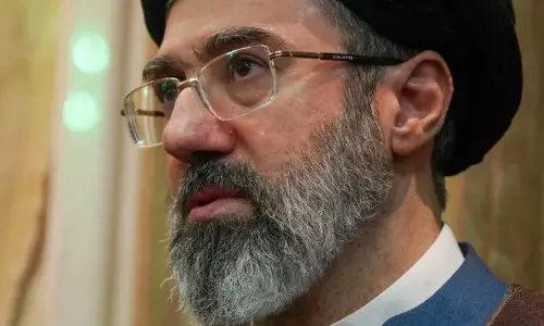Iran के नए नेता मोजतबा खामेनेई घायल: पेंटागन Iran के नए नेता मोजतबा खामेनेई घायल: पेंटागन