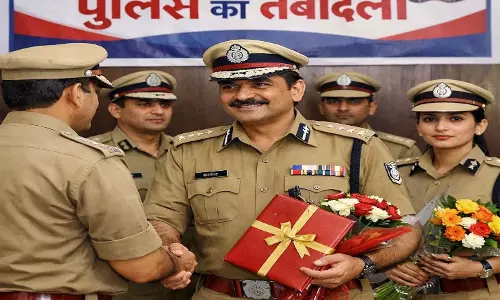BIG BREAKING: 64 IPS अफसरों का तबादला BIG BREAKING: 64 IPS अफसरों का तबादला