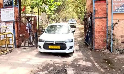 BIG BREAKING: 170 दिन बाद जेल से बाहर निकले सोनम वांगचुक BIG BREAKING: 170 दिन बाद जेल से बाहर निकले सोनम वांगचुक