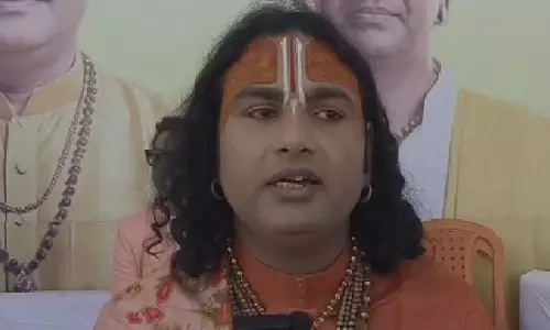 पाकिस्तान खिलाड़ियों को लेकर IPL टीम की आलोचना पर अनिरुद्धाचार्य का बयान