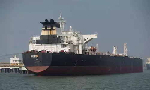 Iran ने भारतीय झंडे वाले 2 LPG टैंकरों को होर्मुज़ पार करने की अनुमति दी Iran ने भारतीय झंडे वाले 2 LPG टैंकरों को होर्मुज़ पार करने की अनुमति दी