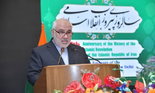Iran के दूत: तेहरान होर्मुज जलडमरूमध्य में भारतीय जहाजों को सुरक्षित मार्ग देगा Iran के दूत: तेहरान होर्मुज जलडमरूमध्य में भारतीय जहाजों को सुरक्षित मार्ग देगा