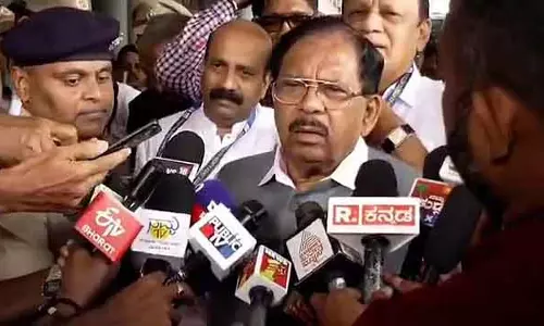 LPG सिलेंडरों की जमाखोरी और काला बाज़ारी पर होगी कड़ी कार्रवाई: Home Minister LPG सिलेंडरों की जमाखोरी और काला बाज़ारी पर होगी कड़ी कार्रवाई: Home Minister