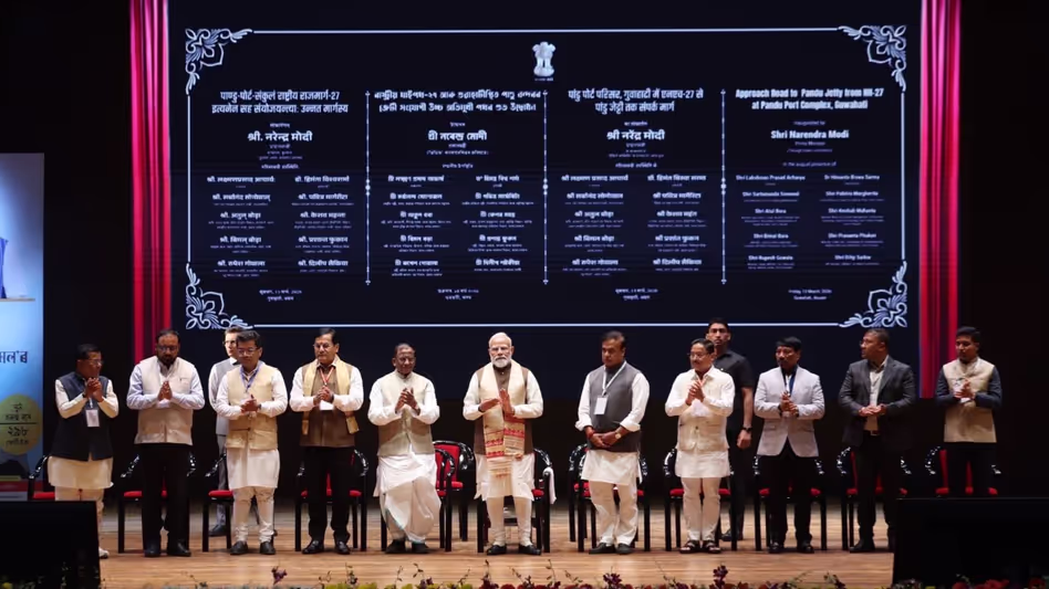 PM मोदी ने 526 करोड़ रुपये की जलमार्ग परियोजनाओं का शुभारंभ किया