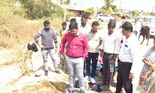 ZP CEO ने पिसरहट्टी का दौरा किया; पानी की समस्या हल हुई ZP CEO ने पिसरहट्टी का दौरा किया; पानी की समस्या हल हुई