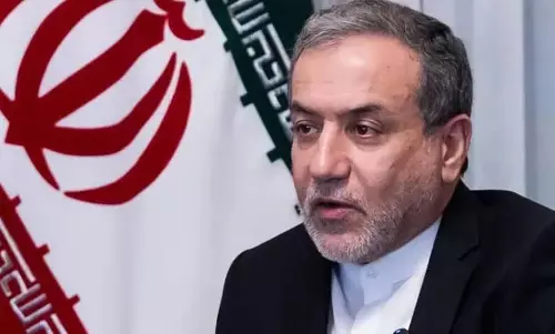 व्हाइट हाउस अब भारत समेत पूरी दुनिया से रूसी तेल खरीदने की गुहार लगा रहा है: Iran Minister व्हाइट हाउस अब भारत समेत पूरी दुनिया से रूसी तेल खरीदने की गुहार लगा रहा है: Iran Minister