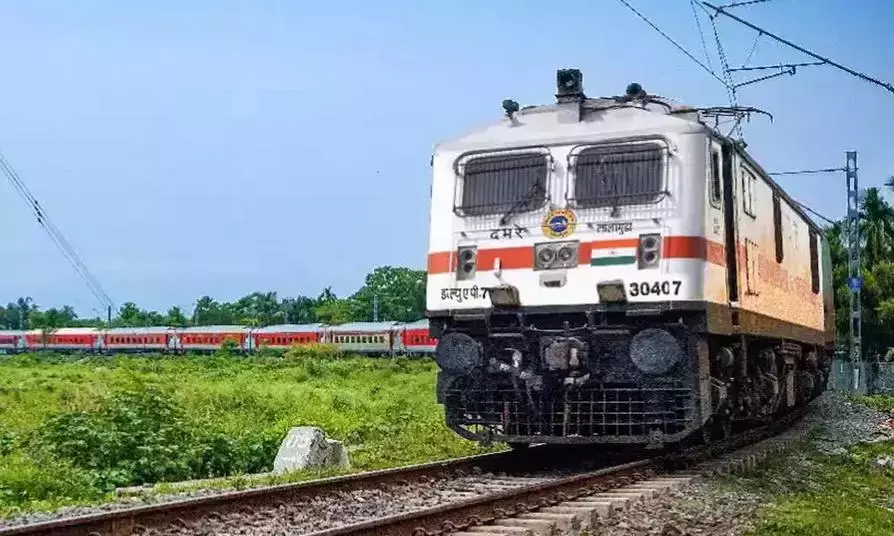 Andhra : वाल्टेयर डिवीजन ने रेलवे सप्ताह पुरस्कार समारोह आयोजित किया