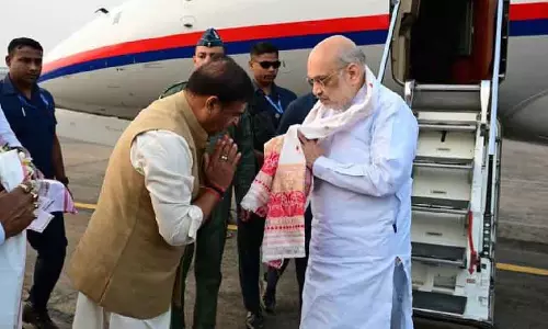 Amit Shah असम दौरे पर गुवाहाटी पहुंचे, कई कार्यक्रमों में लेंगे हिस्सा Amit Shah असम दौरे पर गुवाहाटी पहुंचे, कई कार्यक्रमों में लेंगे हिस्सा