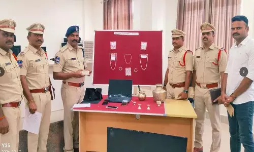 लूट की कई वारदातों में शामिल Gang members गिरफ़्तार लूट की कई वारदातों में शामिल Gang members गिरफ़्तार