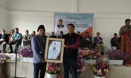 माओ काउंसिल ने Manipur के उपमुख्यमंत्री डॉ. लोसी डिखो को सम्मानित किया माओ काउंसिल ने Manipur के उपमुख्यमंत्री डॉ. लोसी डिखो को सम्मानित किया