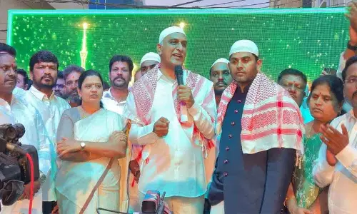हरीश राव ने मुस्लिम समुदाय के लिए KCR की योजनाओं का खुलासा किया हरीश राव ने मुस्लिम समुदाय के लिए KCR की योजनाओं का खुलासा किया