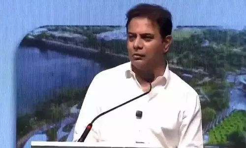 KTR ने मुसी भूमि योजनाओं पर सीएम रेवंत की आलोचना की KTR ने मुसी भूमि योजनाओं पर सीएम रेवंत की आलोचना की