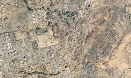 Jeddah में सरकारी ज़मीन से 74,050 वर्ग मीटर अवैध निर्माण हटाया Jeddah में सरकारी ज़मीन से 74,050 वर्ग मीटर अवैध निर्माण हटाया