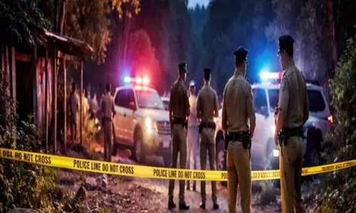 उदयपुर में दो लोगों की हत्या; विरोध-प्रदर्शन के बाद भारी पुलिस बल तैनात उदयपुर में दो लोगों की हत्या; विरोध-प्रदर्शन के बाद भारी पुलिस बल तैनात