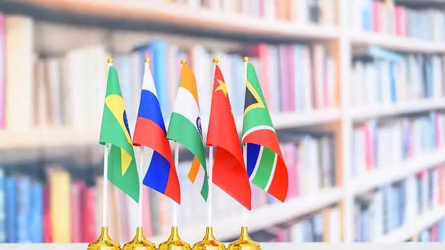 भारत पश्चिम एशिया संकट पर BRICS देशों के बीच चर्चा को सुगम बना रहा है भारत पश्चिम एशिया संकट पर BRICS देशों के बीच चर्चा को सुगम बना रहा है