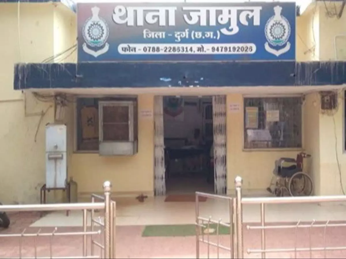 पुलिस ने अवैध स्क्रैप कारोबार पर कसा शिकंजा, 9 गिरफ्तार पुलिस ने अवैध स्क्रैप कारोबार पर कसा शिकंजा, 9 गिरफ्तार