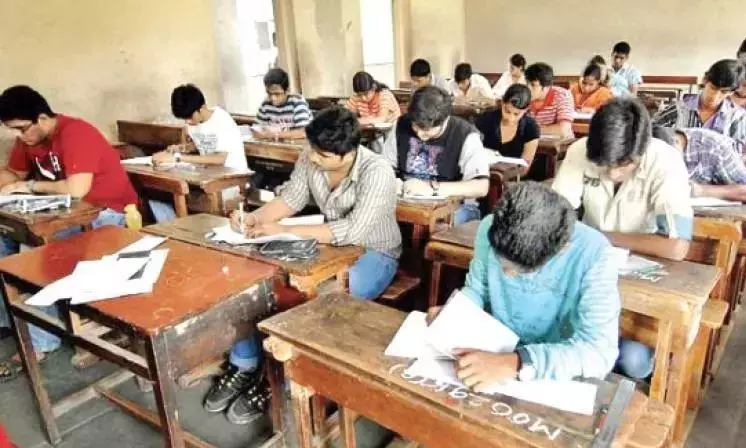 हैदराबाद में SSC परीक्षाएं बिना किसी परेशानी के शुरू हुईं हैदराबाद में SSC परीक्षाएं बिना किसी परेशानी के शुरू हुईं