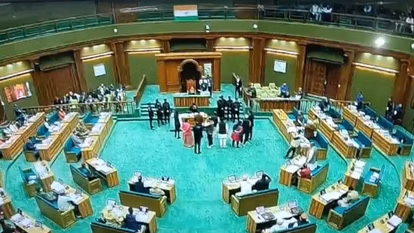 Bhararisain: बजट पास होने के बाद उत्तराखंड विधानसभा सत्र स्थगित Bhararisain: बजट पास होने के बाद उत्तराखंड विधानसभा सत्र स्थगित