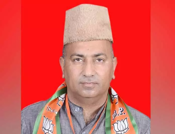 खटाना ने राज्यसभा में J&K में PMGSY सड़क कार्यों में अनियमितताओं को उठाया खटाना ने राज्यसभा में J&K में PMGSY सड़क कार्यों में अनियमितताओं को उठाया
