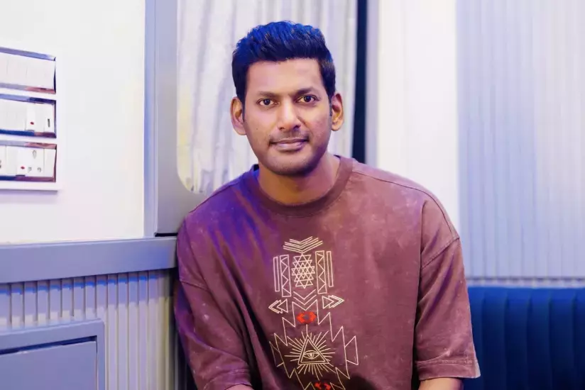 Tamil स्टार विशाल ने राजेंद्र प्रसाद को उनकी माफ़ी के लिए धन्यवाद दिया Tamil स्टार विशाल ने राजेंद्र प्रसाद को उनकी माफ़ी के लिए धन्यवाद दिया