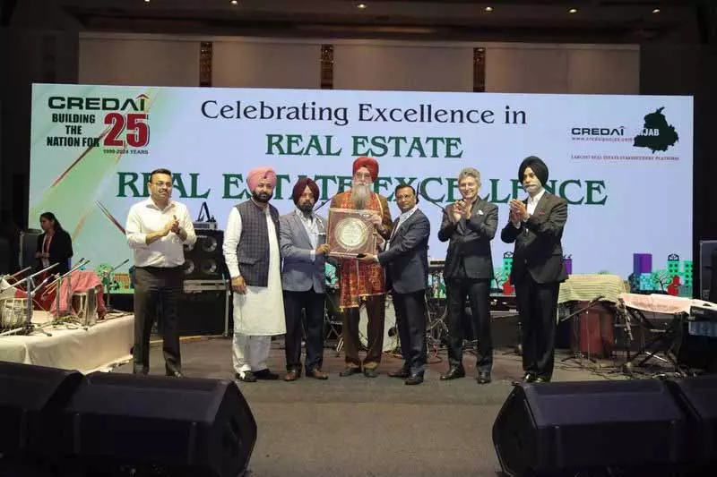 CREDAI पंजाब ने चंडीगढ़ में 25वें Realty Excellence Awards का आयोजन किया CREDAI पंजाब ने चंडीगढ़ में 25वें Realty Excellence Awards का आयोजन किया