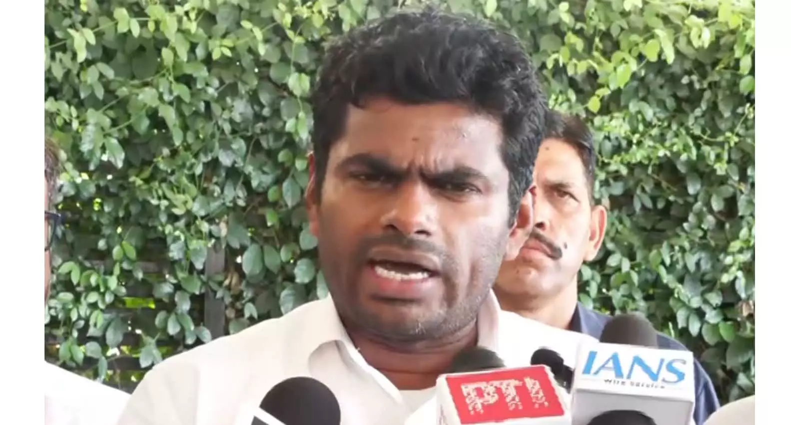 BJP के के. अन्नामलाई ने DMK पर घबराहट फैलाने का आरोप लगाया BJP के के. अन्नामलाई ने DMK पर घबराहट फैलाने का आरोप लगाया