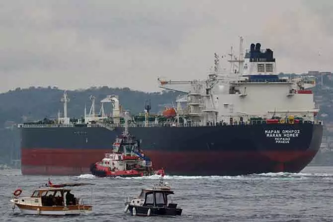 Greek Tanker ‘मारन होमर’ को अज्ञात वस्तु से टक्कर, चालक दल सुरक्षित Greek Tanker ‘मारन होमर’ को अज्ञात वस्तु से टक्कर, चालक दल सुरक्षित
