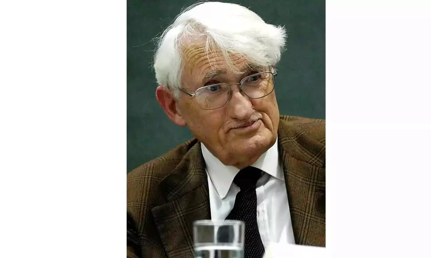 Jürgen Habermas का 96 वर्ष की उम्र में निधन, आधुनिक दर्शन और समाजशास्त्र में अपार योगदान Jürgen Habermas का 96 वर्ष की उम्र में निधन, आधुनिक दर्शन और समाजशास्त्र में अपार योगदान