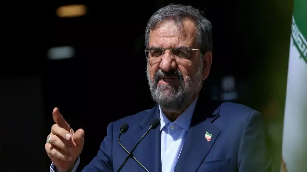 IRGC के पूर्व कमांडर मोहसिन रज़ाई ने कहा, होरमुज़ जलडमरूमध्य बंद रहेगा