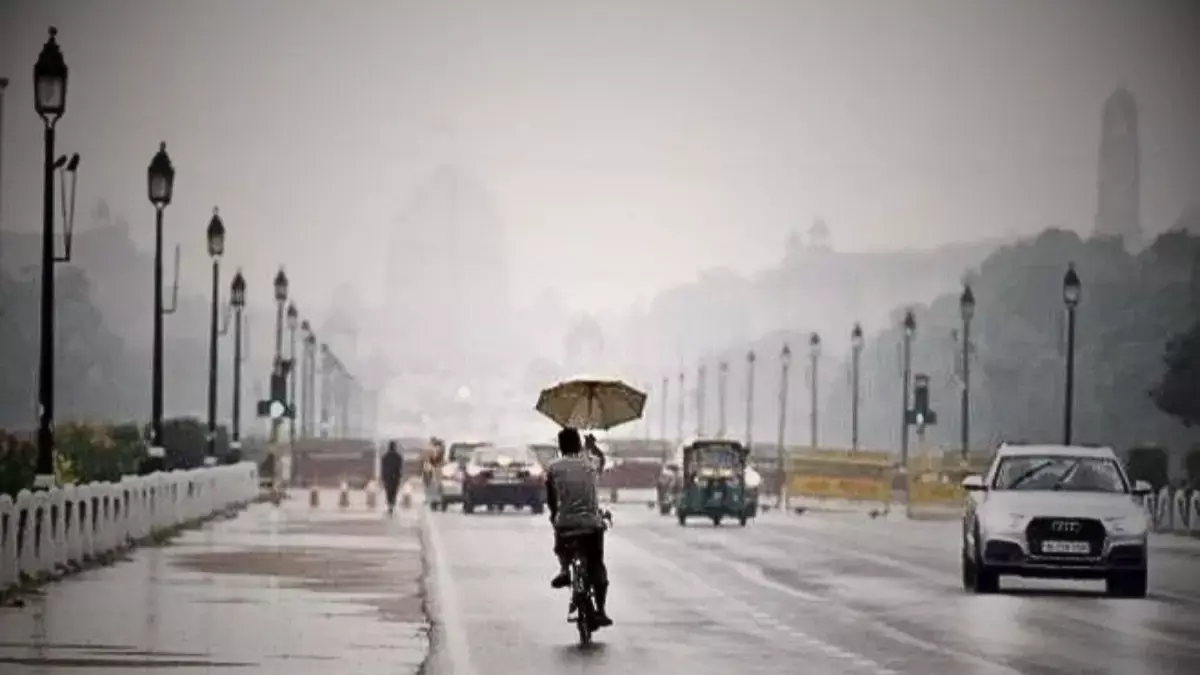 Delhi-NCR में बारिश और आंधी-तूफान के साथ हुई सुबह, IMD ने जारी किया ऑरेंज अलर्ट Delhi-NCR में बारिश और आंधी-तूफान के साथ हुई सुबह, IMD ने जारी किया ऑरेंज अलर्ट