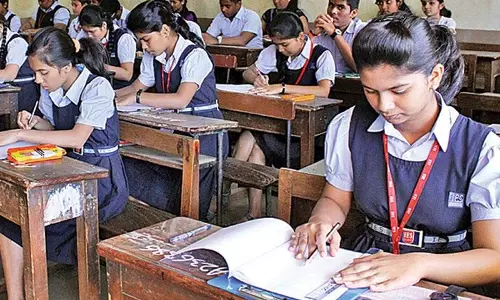 स्कूल खोलने का समय बदला गया, सुबह 7.30 बजे से लगेगी क्लास