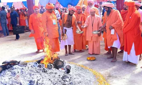 Kaithal संतों का आशीर्वाद सनातन और राष्ट्र की रक्षा करता है: आदित्यनाथ Kaithal संतों का आशीर्वाद सनातन और राष्ट्र की रक्षा करता है: आदित्यनाथ