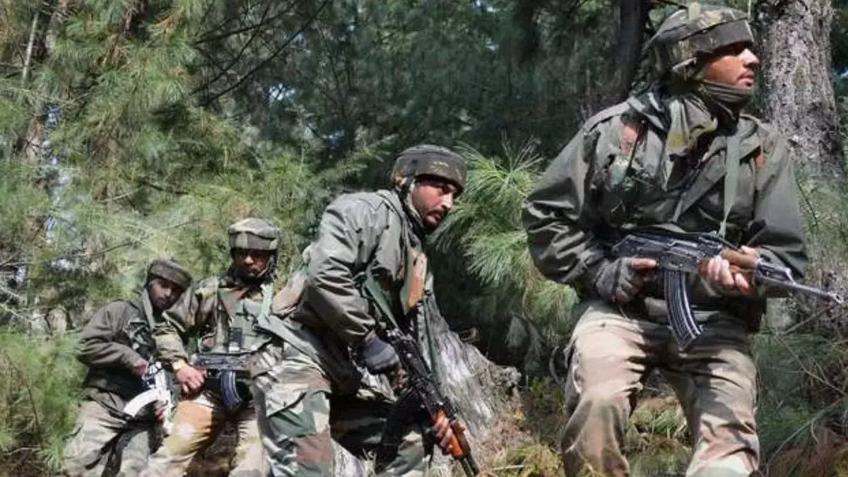 Baramulla: उरी में भारतीय सेना ने घुसपैठ नाकाम की, पाकिस्तानी आतंकवादी ढेर