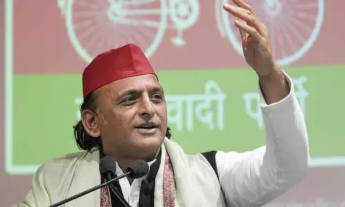 SP मुख्य चुनाव आयुक्त ज्ञानेश कुमार को हटाने की मांग वाले नोटिस का समर्थन करती है: Akhilesh Yadav SP मुख्य चुनाव आयुक्त ज्ञानेश कुमार को हटाने की मांग वाले नोटिस का समर्थन करती है: Akhilesh Yadav